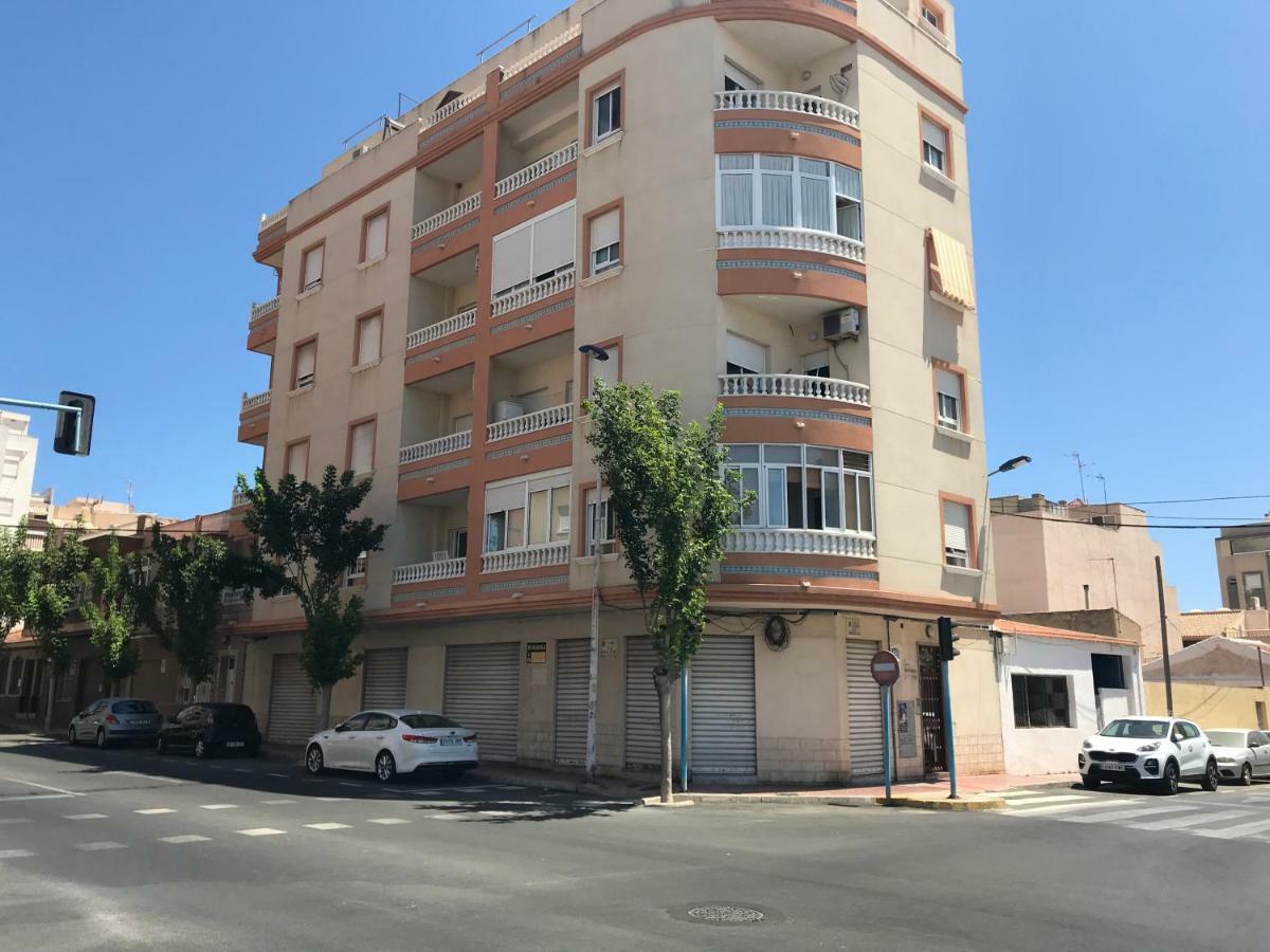 Homely Apartments Las Salinas تورّيفيِخا المظهر الخارجي الصورة